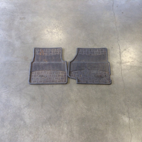 VPLDS0674 RUBBER MAT SET, FRONT, DEFENDER