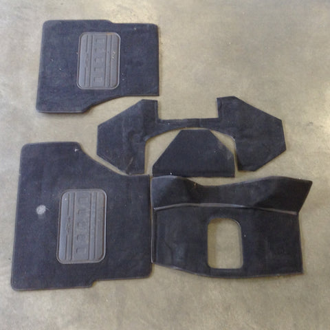 UTO FRONT CARPET SET, R380 DEFENDER