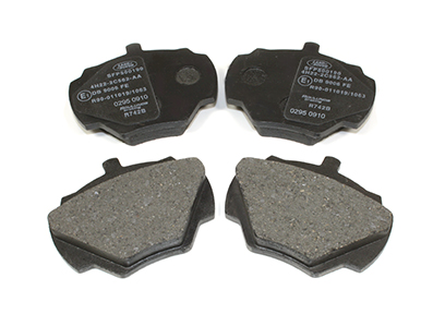 SFP500190 Brake Pad Set, Rear, Defender 90