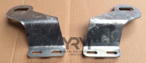 UPPER RADIATOR MOUNTS - LATE DEFENDER